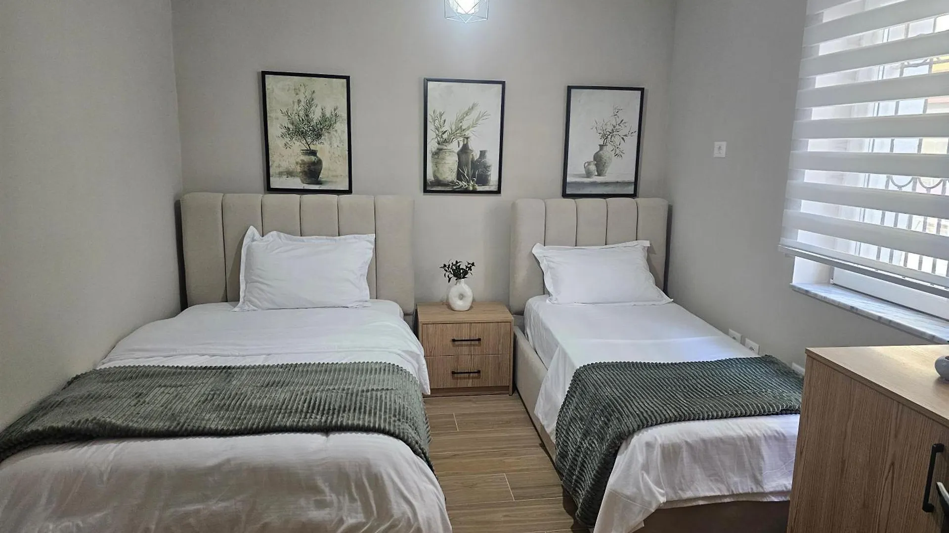 Διαμέρισμα Holiday Home Lezha